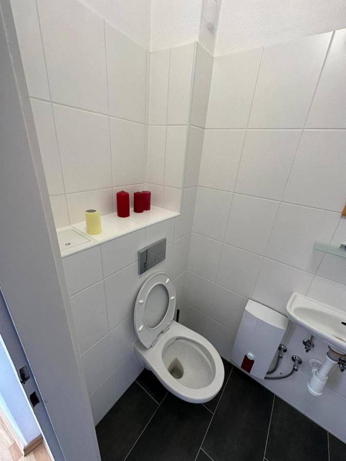 Central Plaza Mini Apartment 1 Bruck an der Leitha Ngoại thất bức ảnh